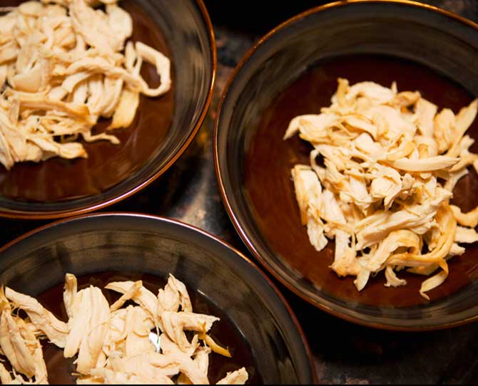Shredded chicken as a finger food