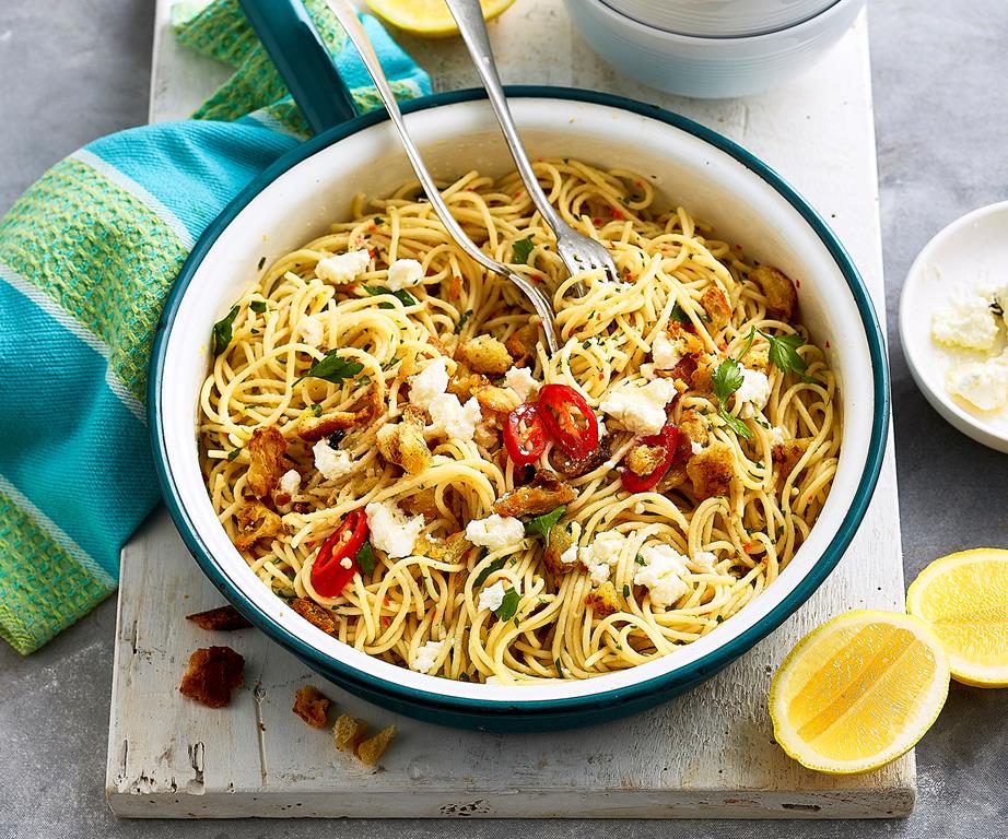 Chilli, lemon and garlic spaghetti