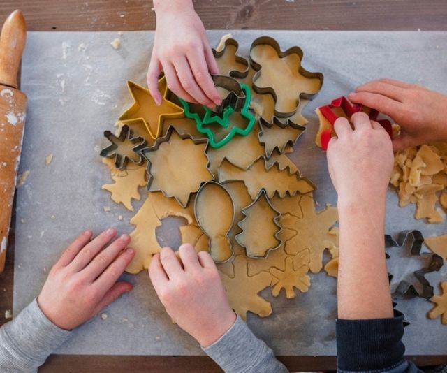 Edible goodies, a round up of the best baked Christmas gifts to make with kids