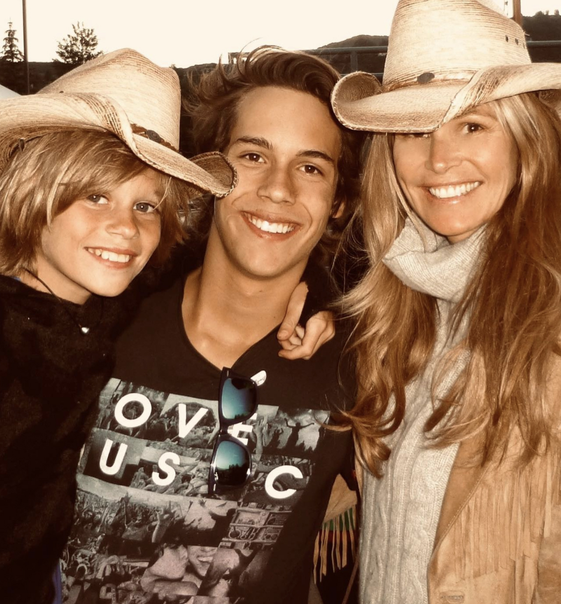 Arpad Busson Elle Macpherson Kinderen Arpad Busson And Elle Macpherson arpad-busson-elle-macpherson-kinderen-arpad-busson-and-elle-macpherson