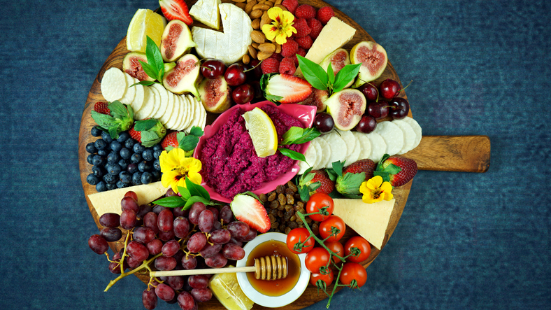 Kids' grazing board