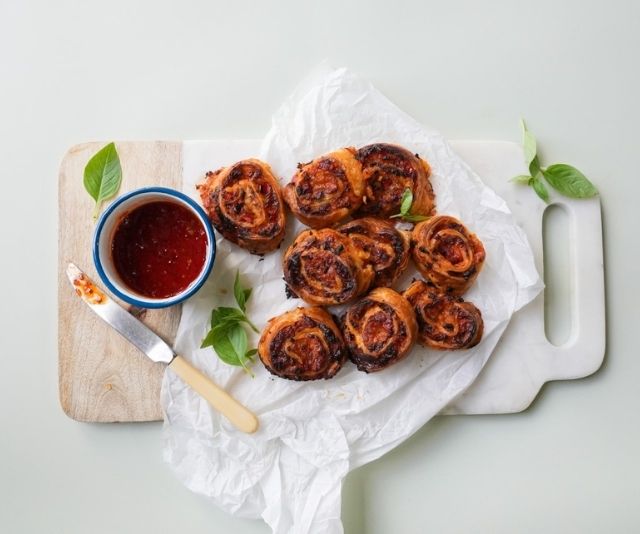 How to make yummy pizza pinwheels in your airfryer
