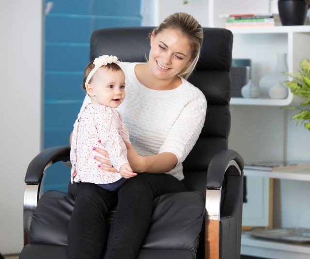Breastfeeding posture: The importance of selecting a comfortable nursing chair