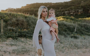 Indy Clinton haemorrhages in childbirth | Bounty Parents
