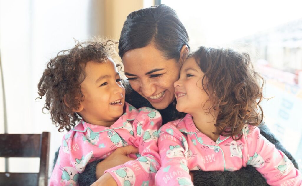 Maori baby names: Maori mother twin girls