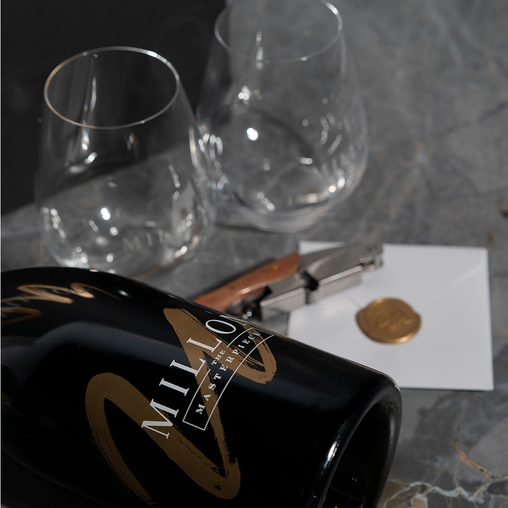 2020 Masterpiece Shiraz gift pack product shot