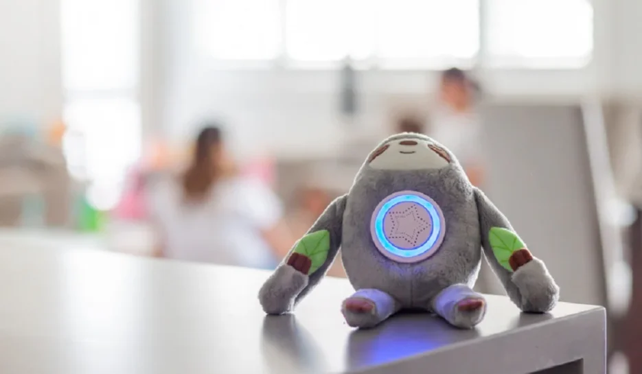 Santi the Sloth programmable sleep toy