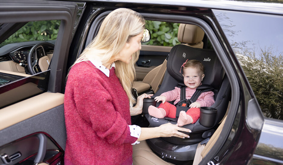 Joie asset™ spin rotating 2in1 convertible car seat