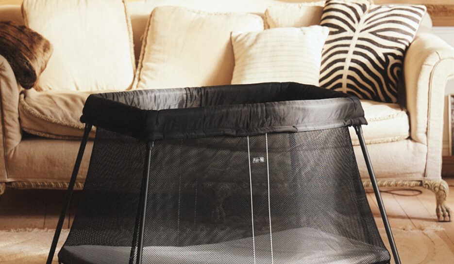 BabyBjorn Travel Cot