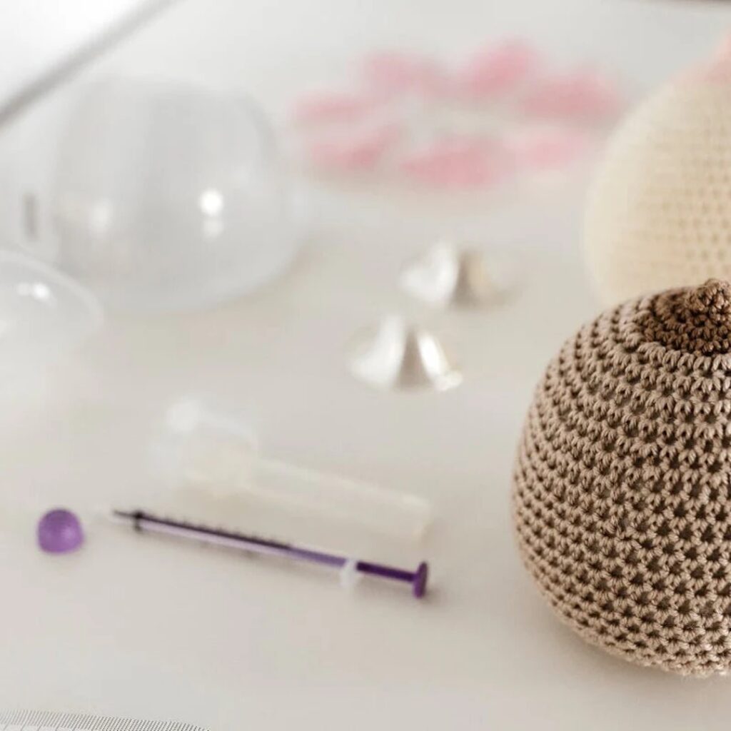 Bubka Ultimate Breastfeeding Bundle, including your choice of pump model, milk catchers, milk storage bags and eco wipes