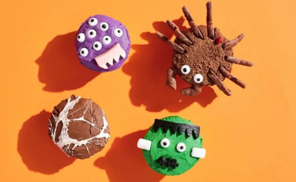 Easy Halloween cupcakes
