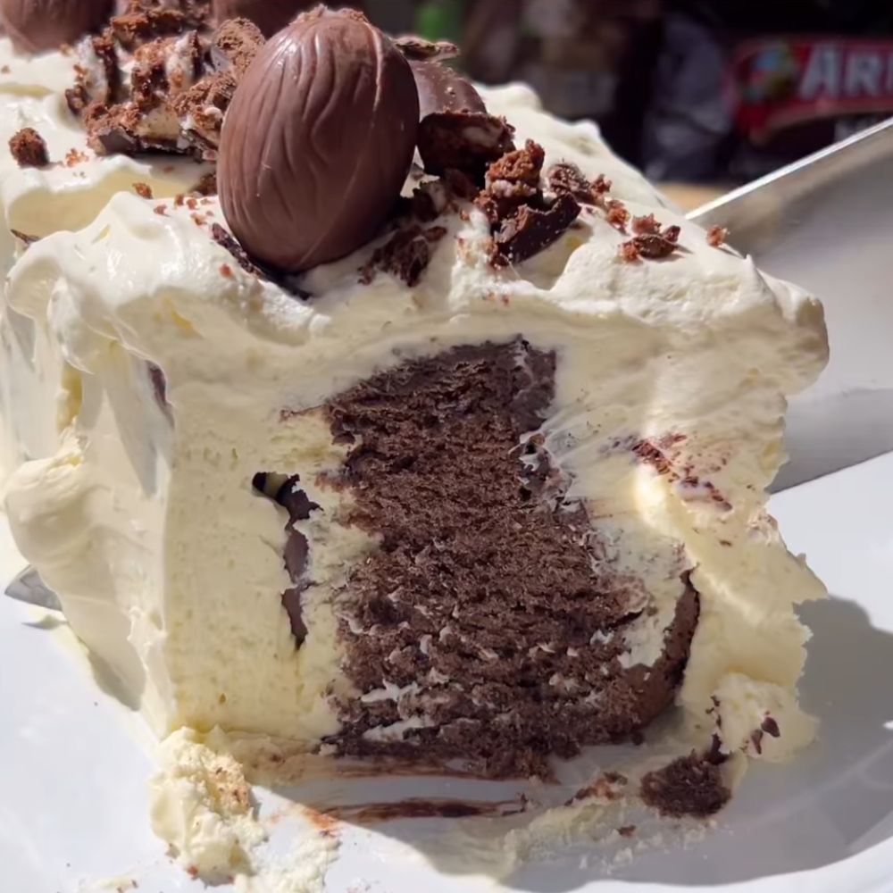 Easter baking hacks: Mint Slice hot cross bun “ripple cake” 