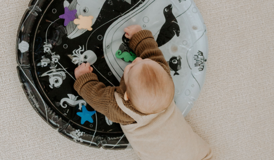 Young Wonderer Under The Sea High Contrast Sensory Water Mat